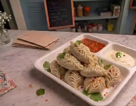 Paneer Steamed Momos [10 Pieces]